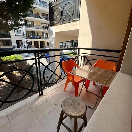 Two Bedroom 5 Minutes From The * Złote Piaski